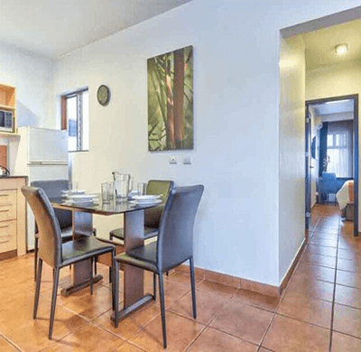 SUITE room